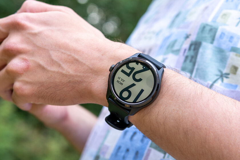 Запомните, это лучшие часы на Wear OS — и у них два дисплея. Обзор TicWatch Pro 5 — Дизайн и удобство ношения. 3