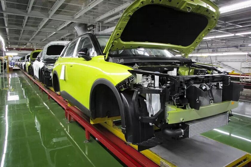 В России запустили производство китайского кроссовера BAIC X55: он заменит Toyota RAV4