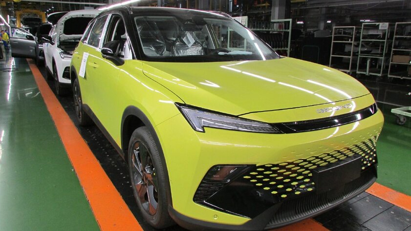 В России запустили производство китайского кроссовера BAIC X55: он заменит Toyota RAV4