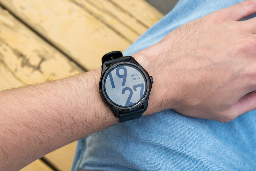 Запомните, это лучшие часы на Wear OS — и у них два дисплея. Обзор TicWatch Pro 5