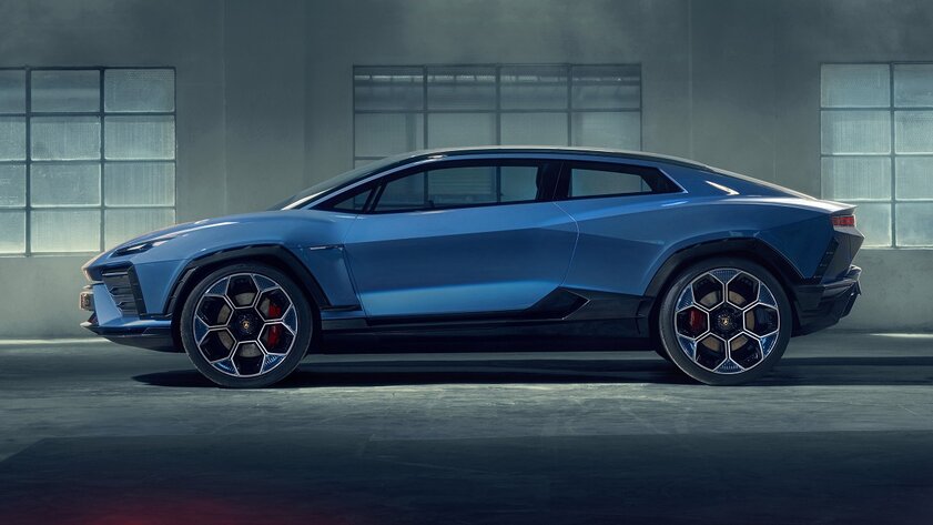 1360 лошадей, 23-дюймовые диски и дерзкий кузов: Lamborghini показала мощный электрокар Lanzador