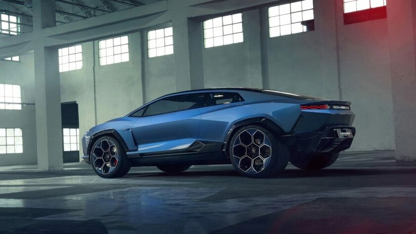 1360 лошадей, 23-дюймовые диски и дерзкий кузов: Lamborghini показала мощный электрокар Lanzador