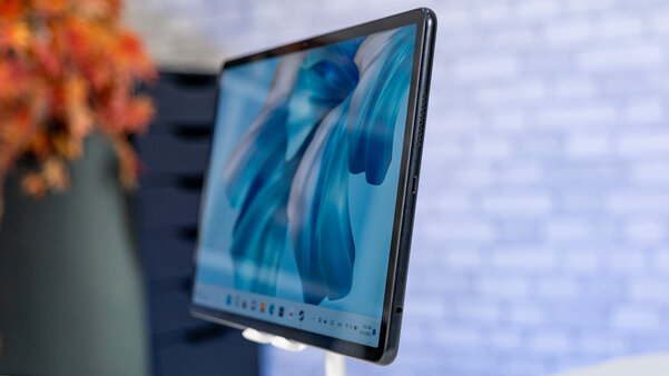 Обзор HUAWEI MateBook E Go: когда не смог определиться между планшетом и ноутбуком — Внешний вид и разъемы. 6