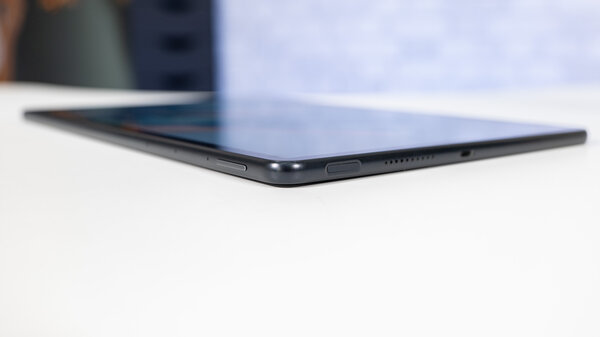 Обзор HUAWEI MateBook E Go: когда не смог определиться между планшетом и ноутбуком — Звук, микрофон и веб-камера. 1