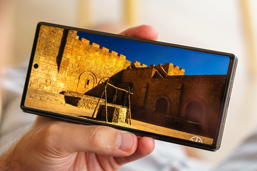 Xiaomi сделала складной смартфон, который хочется купить. Судите сами — обзор Mix Fold 3 — Дисплей. 4