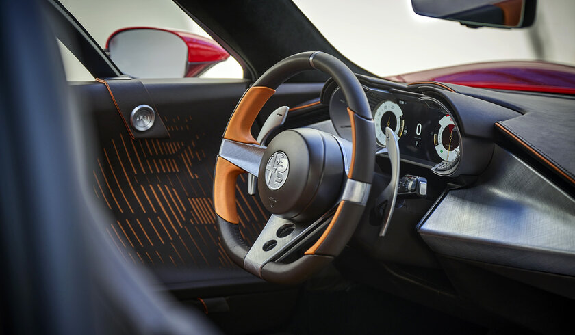 Стильный кузов, 333 км/час и разгон до сотни за 3 секунды: Alfa Romeo представила 33 Stradale