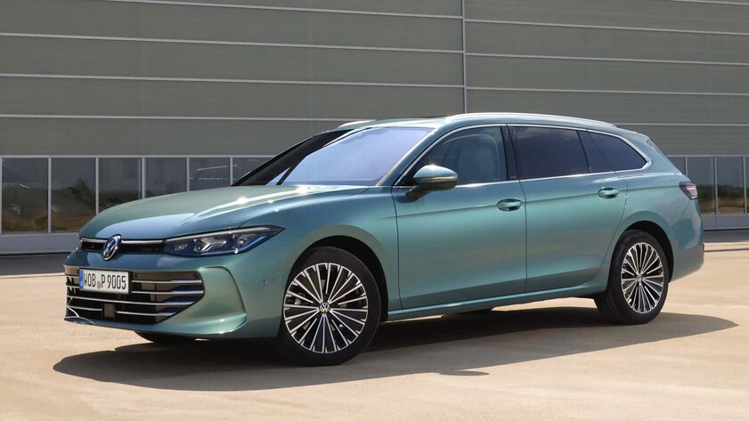 Огромный дисплей и никакого седана: Volkswagen представила новый Passat в кузове универсал