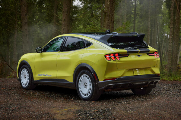 Представлен Mustang Mach-E Rally: первый в истории электрический внедорожник бренда