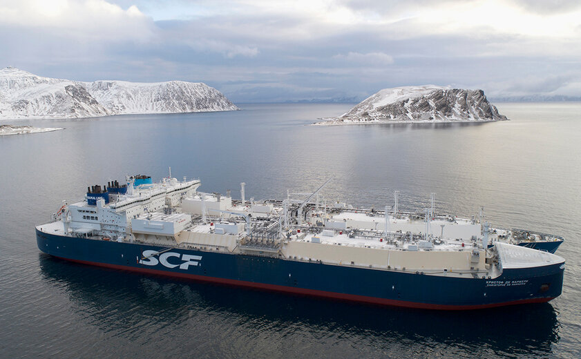 В России создали первый в мире газовоз на газомоторном топливе: сегодня его спустят на воду