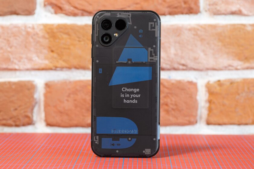 Тестирую смартфон-конструктор Fairphone 5: сменная батарея, специальный Qualcomm и 8 лет обновлений — Дизайн. 2