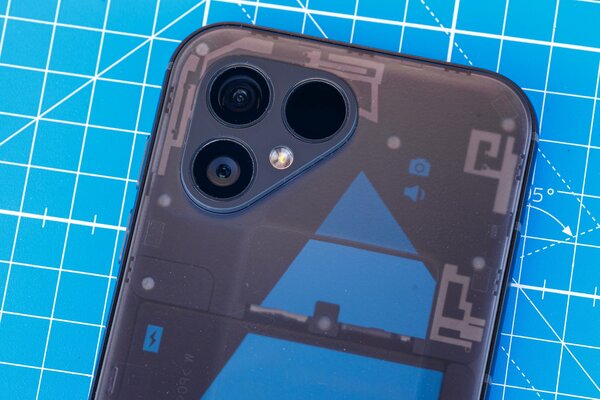 Тестирую смартфон-конструктор Fairphone 5: сменная батарея, специальный Qualcomm и 8 лет обновлений — Дизайн. 11