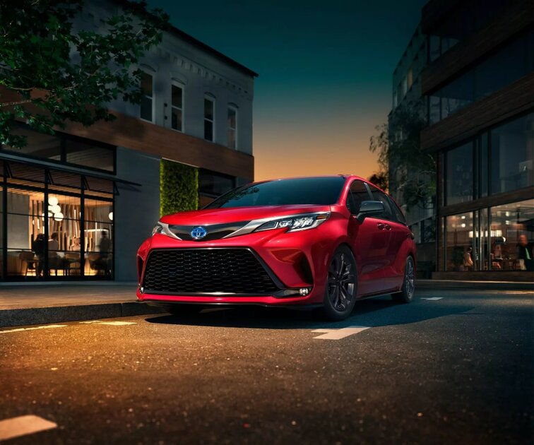 Представлена Toyota Sienna 2024 с обновлённым дизайном и новым пакетом для Sienna XSE