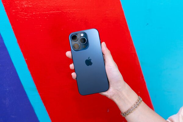 Рейтинг лучших смартфонов с хорошей камерой: какой купить в мае 2024 — 2. iPhone 15 Pro (Max). 2