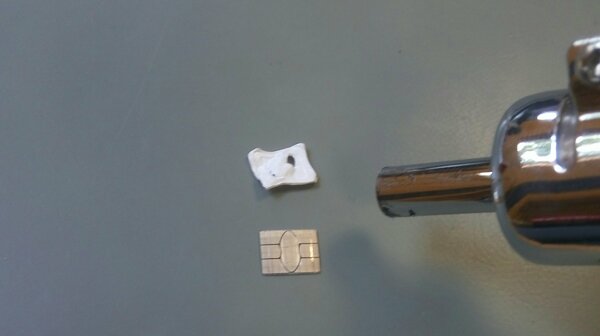Как засунуть SIM и microSD в один лоток. Идеальное решение, но производителям не понравилось — Энтузиасты делали подобное ещё до изобретения SuperSIM. 2