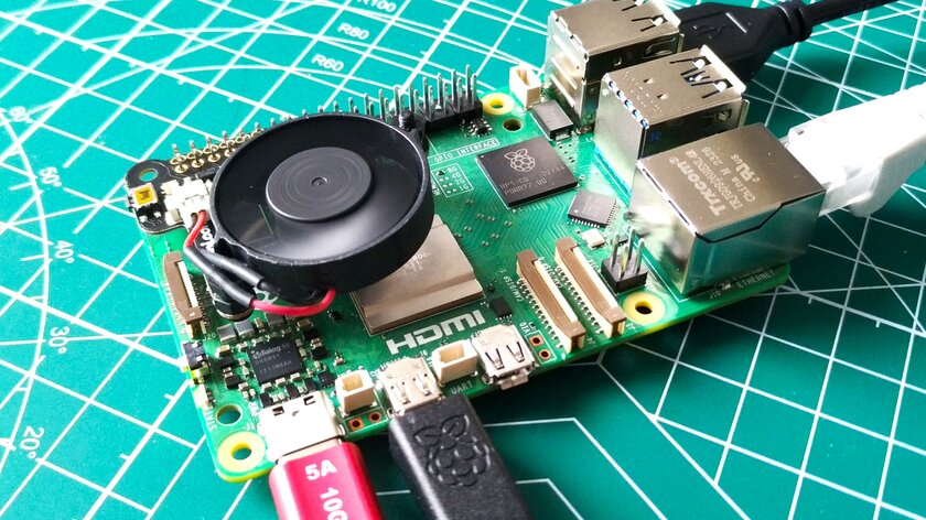 Обзор Raspberry Pi 5: теперь это компьютер (почти), предыдущие модели не нужны — Производительность и выделение тепла. 9