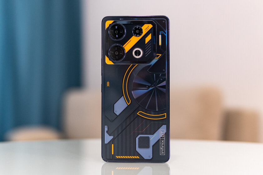 То же самое, но в геймерском обличии. Обзор Infinix GT 10 Pro