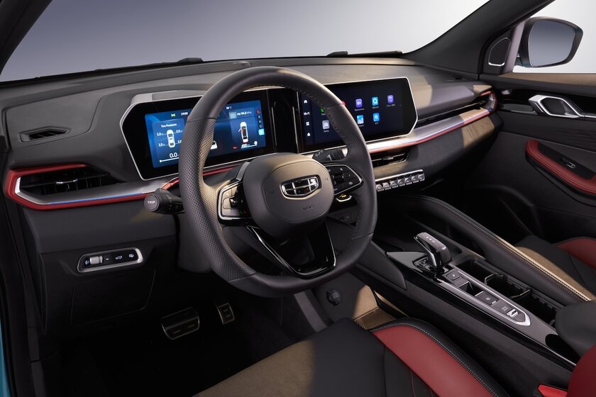 В России стартовали продажи нового Geely Coolray: цены оказались ниже, чем предсказывали