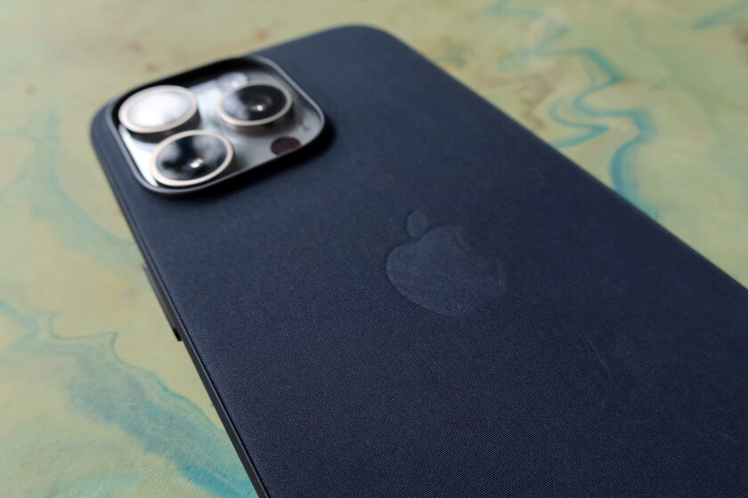 Всю жизнь с Android, но купил iPhone 15 Pro Max. Признаюсь: приятно, но больно и непонятно