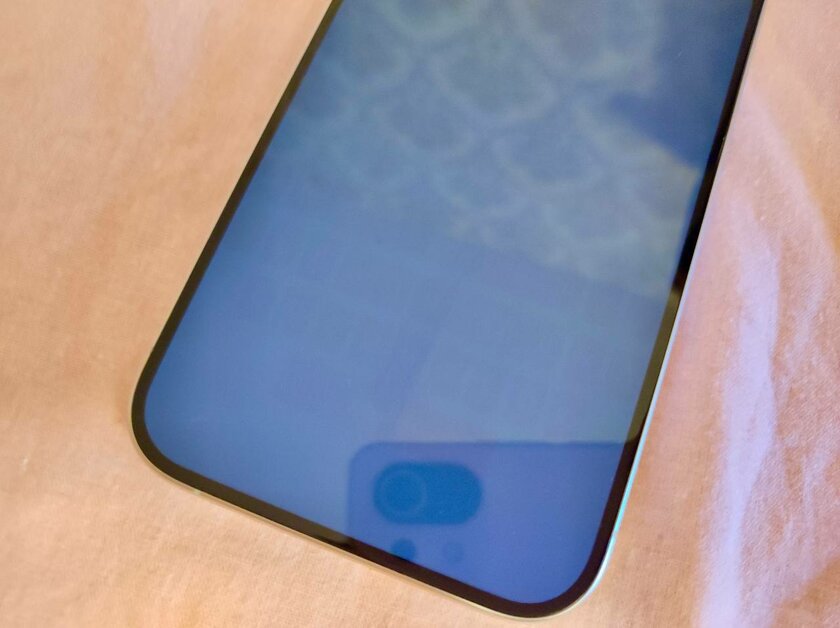Экран iPhone 15 Pro выгорел за две недели: пока это единичный случай