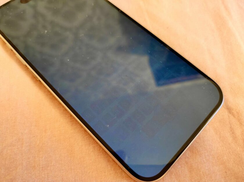 Экран iPhone 15 Pro выгорел за две недели: пока это единичный случай