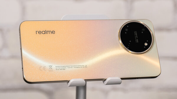 Беглый обзор горячих новинок: смартфон realme 11 + гарнитуры Buds Air 5 и Buds T300