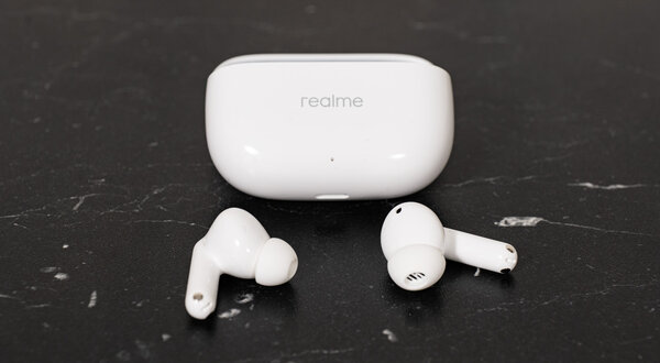 Беглый обзор горячих новинок: смартфон realme 11 + гарнитуры Buds Air 5 и Buds T300