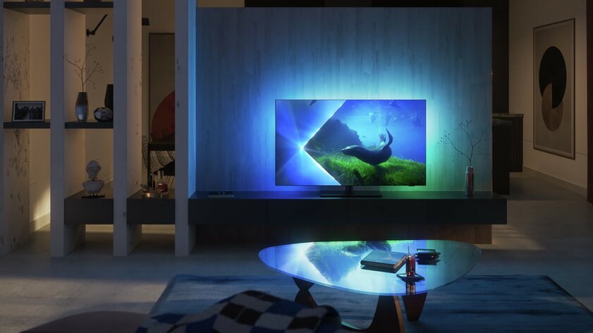 Новые телевизоры Philips с ИИ-процессором, Ambilight и Google TV уже в России