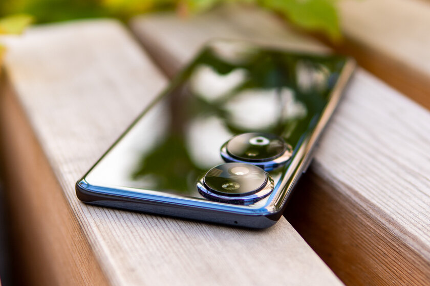 В хорошем смысле из старой школы. Опыт использования HONOR 90 — Дисплей. 3