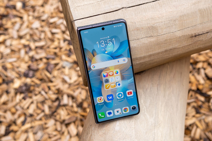 Теперь хочу себе складной смартфон, их уровень вырос. Обзор HONOR Magic V2 — Внешний вид и дисплеи. 3