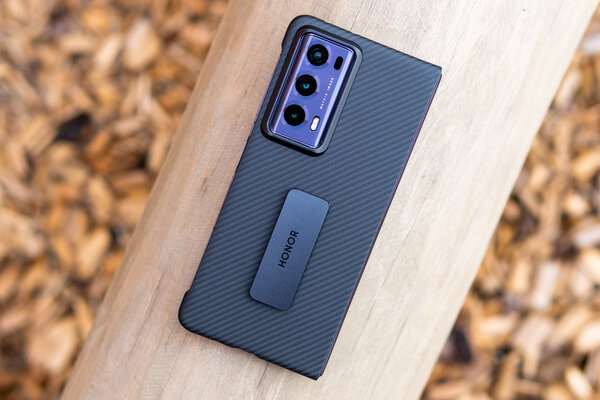 Теперь хочу себе складной смартфон, их уровень вырос. Обзор HONOR Magic V2 — Внешний вид и дисплеи. 5