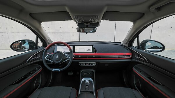 На российском рынке появился бренд Ora и первое авто — маленький электрокар Ora 03