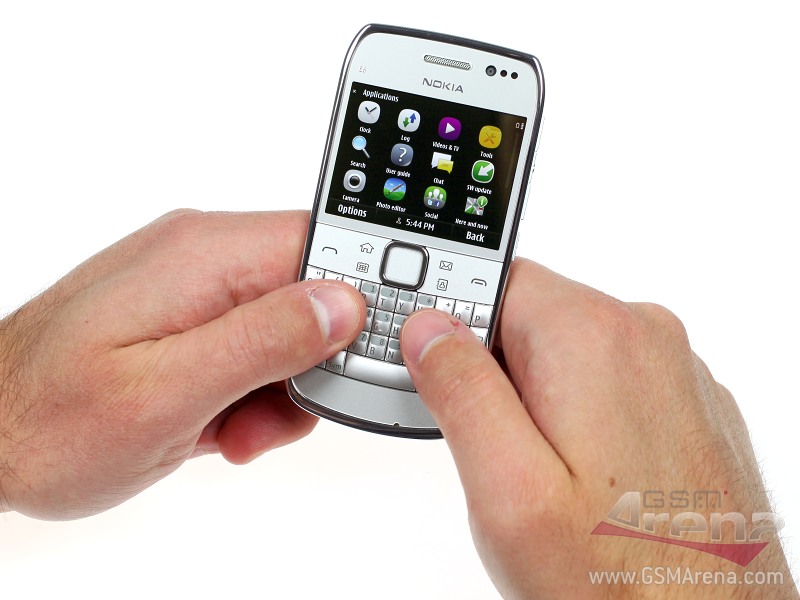 Флешбэк: как старую ОС Symbian Anna пытались перенести на сенсорные смартфоны