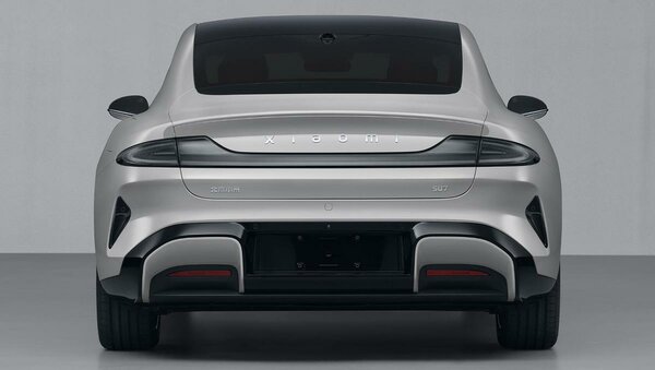 Это первый автомобиль Xiaomi: название, характеристики и много фото