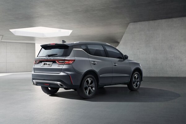 В России стартуют продажи кроссовера Livan X6Pro: высокий комфорт и безопасность уже в базе