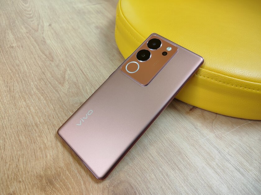 Мастер портретной фотографии с 12 ГБ ОЗУ и зарядкой 80 Вт: обзор Vivo 29 — Внешний вид и дисплей. 1