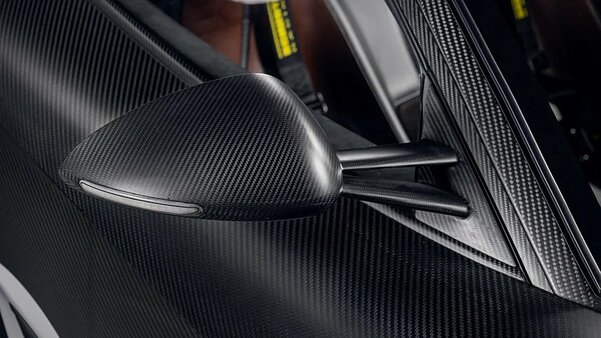Неожиданно: представлен российский суперкар Rossa с атмосферным V10. Обещают городскую версию