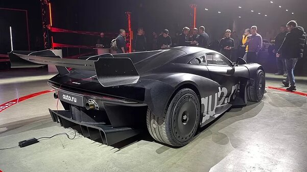 Неожиданно: представлен российский суперкар Rossa с атмосферным V10. Обещают городскую версию