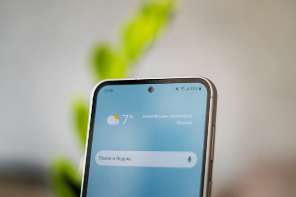 Обзор Samsung Galaxy S23 FE: когда из общего с флагманом 2023 года только блок камер