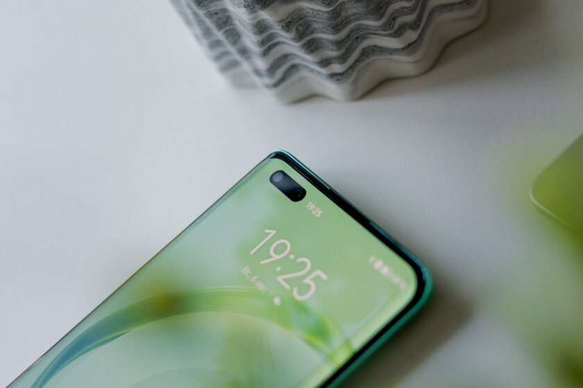 Выбираем смартфон на Новый год. Вот модели для всех возрастов — Huawei nova 11 Pro — для тех, кому нужен просто хороший смартфон. 2