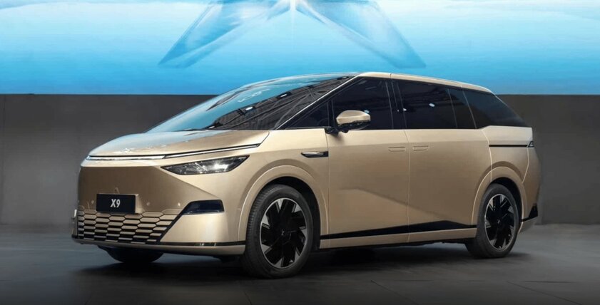 Xpeng представила стильный X9: первый минивэн компании с собственной ОС и огромным дисплеем