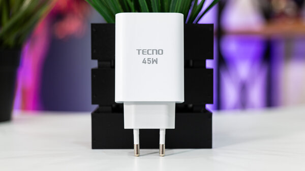 Самая доступная раскладушка в России — тестирую модель TECNO вместо обычного смартфона