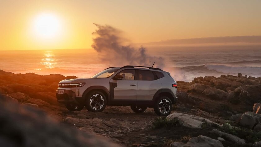 Автомобиль для путешествий: представлен Dacia Duster 2024 с двуспальной кроватью в салоне