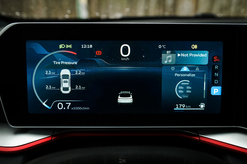 Новая версия городской легенды. Обзор Geely Coolray 2023 — В деталях. 25