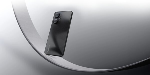 Подоспели к Новому году: Xiaomi представила недорогой Redmi 13C 5G с интересными характеристиками