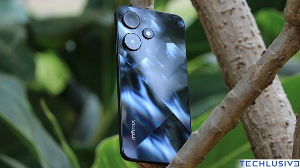 Рейтинг лучших бюджетных смартфонов до 10 000 рублей: какой купить в апреле 2024 — 3. Infinix HOT 30i (8/128 ГБ). 1