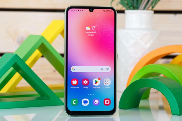 Рейтинг лучших смартфонов до 20 000 рублей: какой купить в мае 2024 — 2. Samsung Galaxy A24 (6/128 ГБ). 2