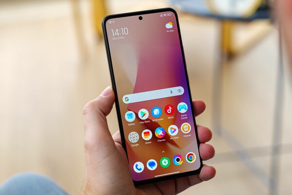 Рейтинг лучших смартфонов до 50 000 рублей: какой купить в марте 2024 — 5. Xiaomi POCO F5 Pro (12/256 ГБ). 1