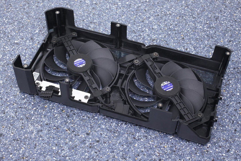 Видеокарта со слотом для SSD. В этом есть практический смысл, обзор ASUS GeForce RTX 4060 Ti Dual — Дизайн корпуса. 7