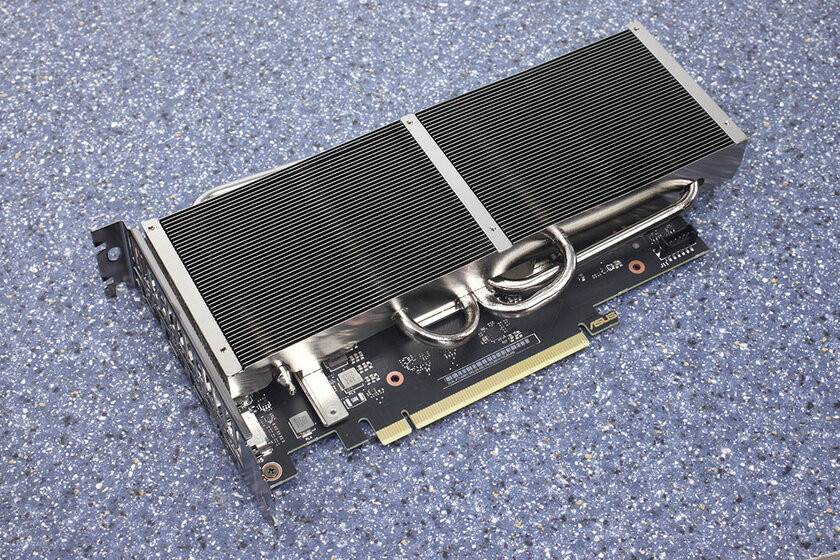 Видеокарта со слотом для SSD. В этом есть практический смысл, обзор ASUS GeForce RTX 4060 Ti Dual — Дизайн корпуса. 8