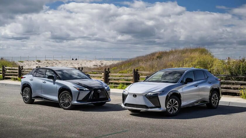 Представлен Lexus RZ 2024 c суммарной мощностью двигателей 311 л.с. и запасом хода 428 км